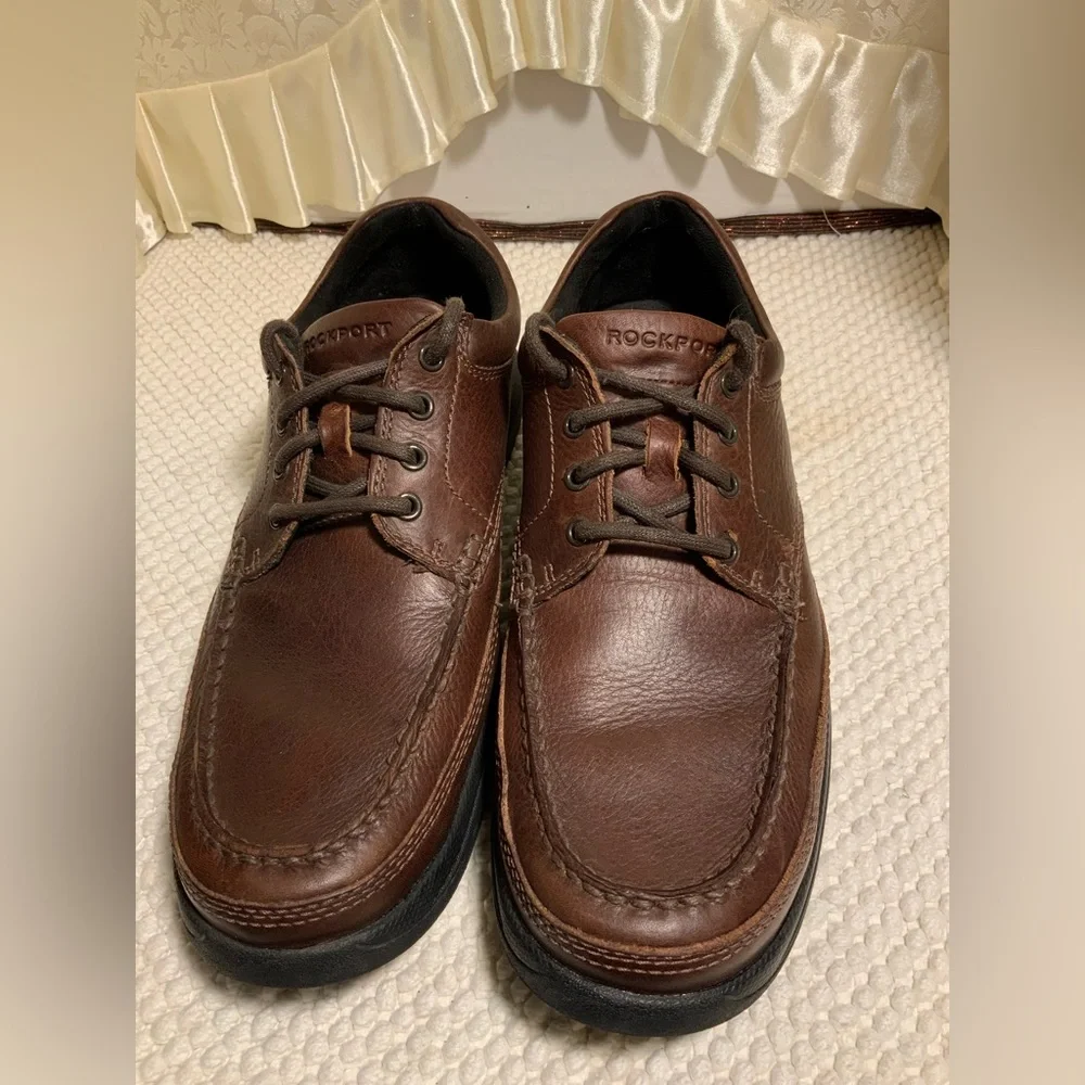 ROCKPORT LACE UP OXFORD